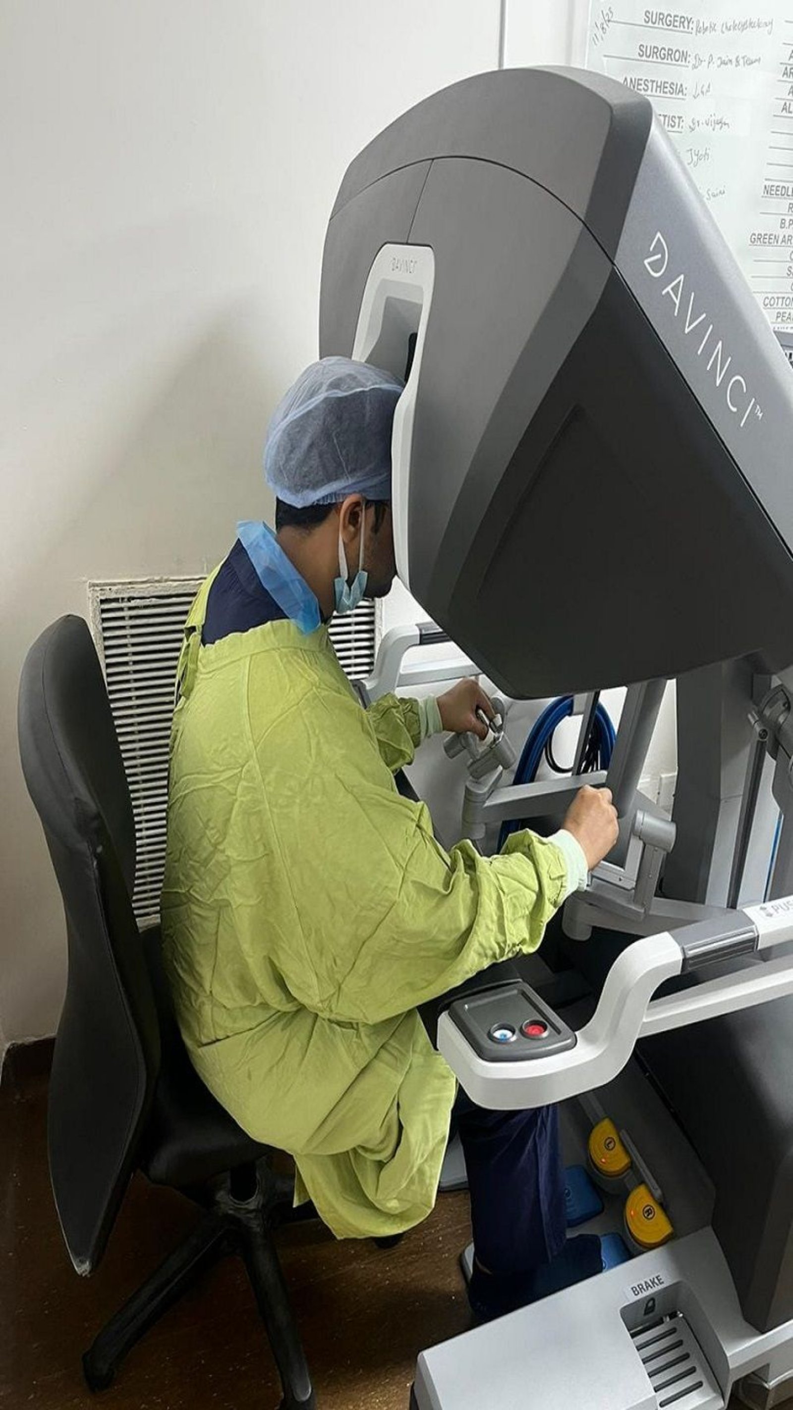 Advanced Laparoscopic and Robotic Surgery